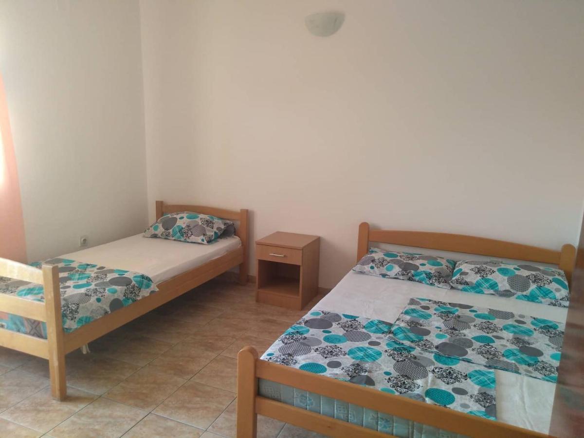 Vito Apartments Сутоморе Екстериор снимка