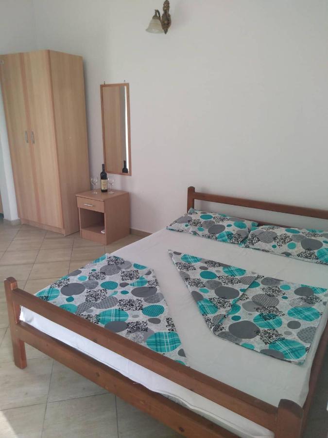 Vito Apartments Сутоморе Екстериор снимка