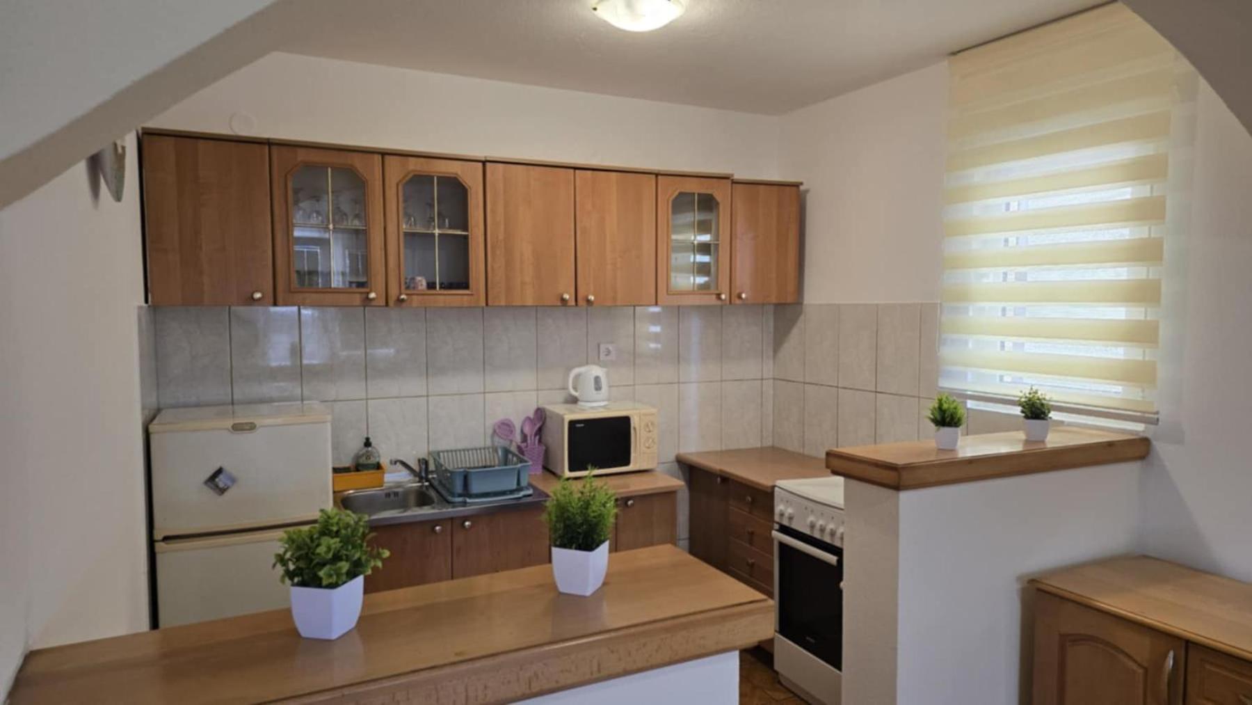 Vito Apartments Сутоморе Екстериор снимка