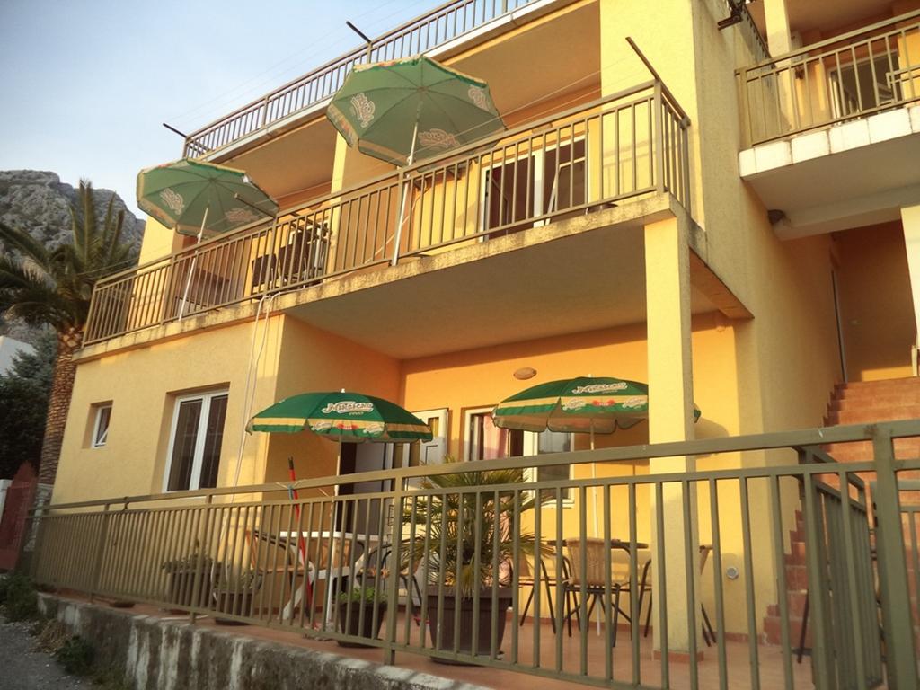 Vito Apartments Сутоморе Екстериор снимка